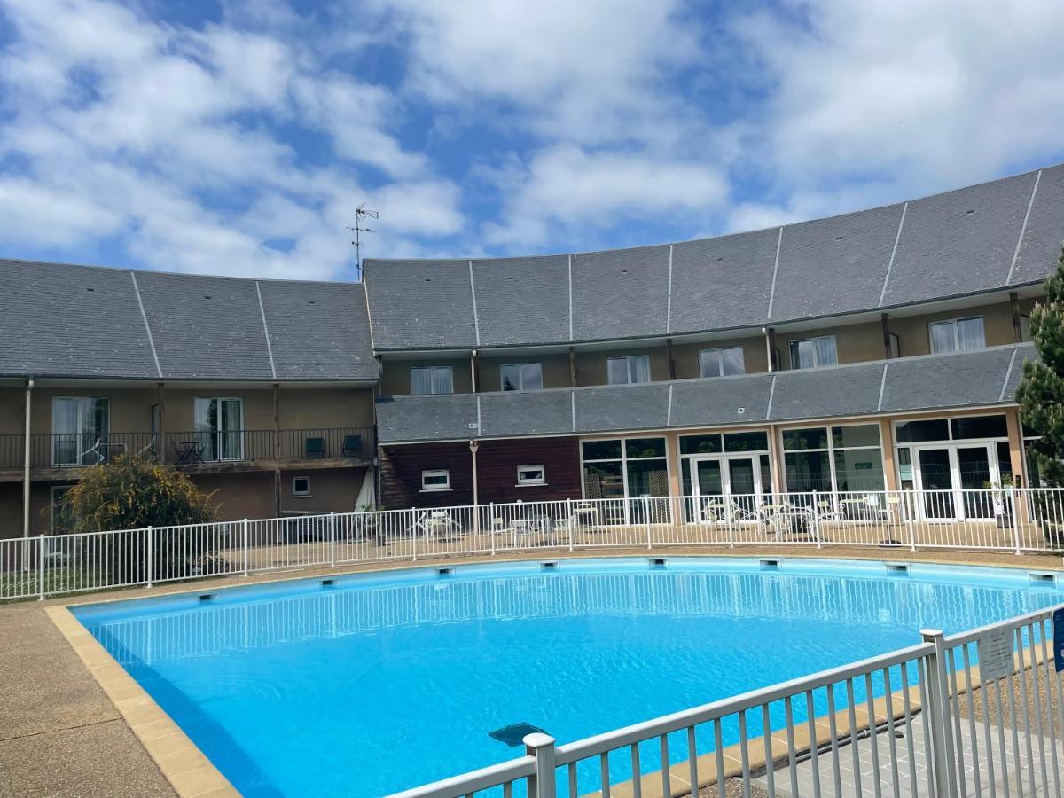 Le Voilier. Honfleur T2 Dans Residence Avec Piscine Equemauville Exterior photo